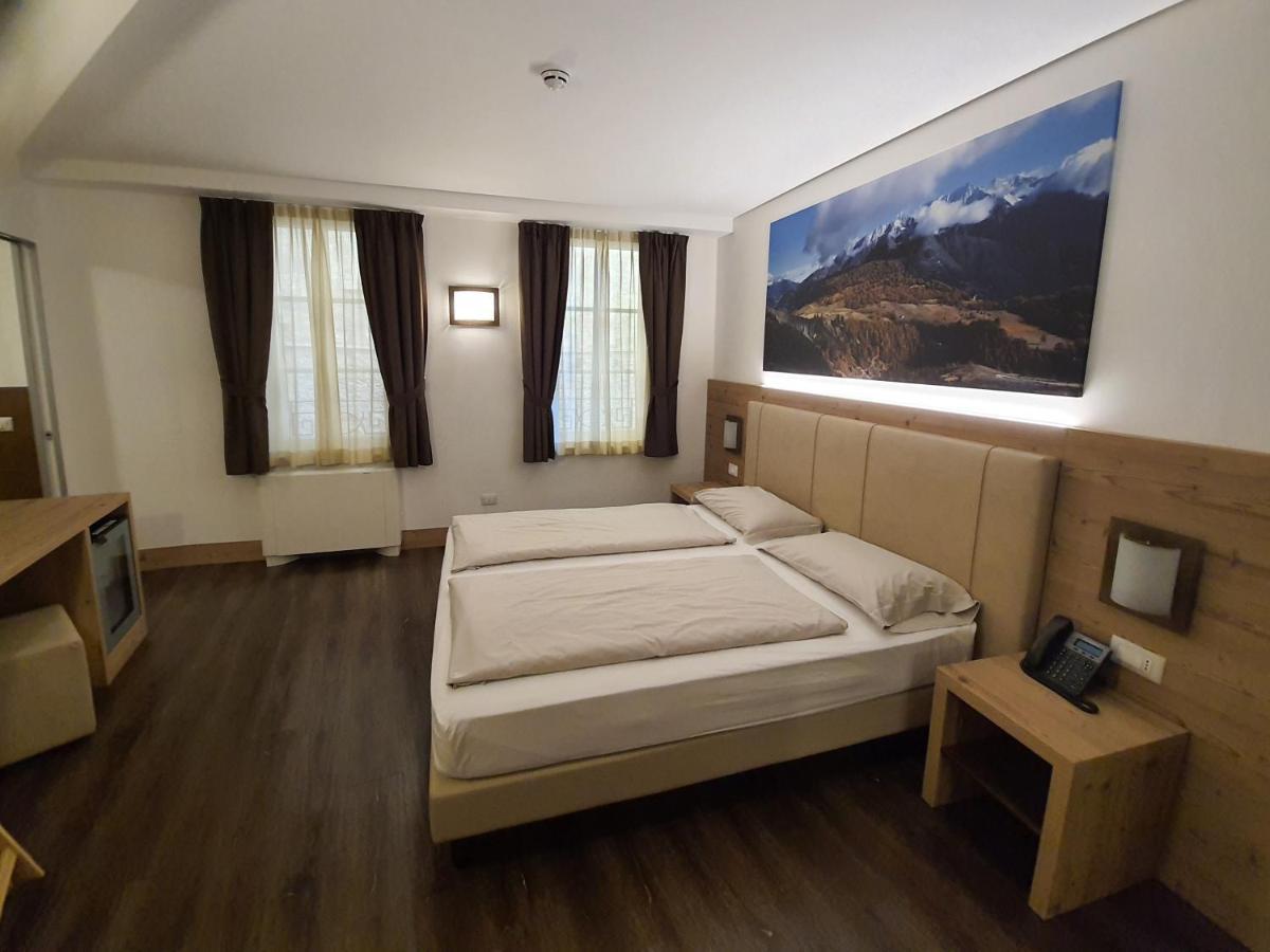 Hotel Touring & Edolo