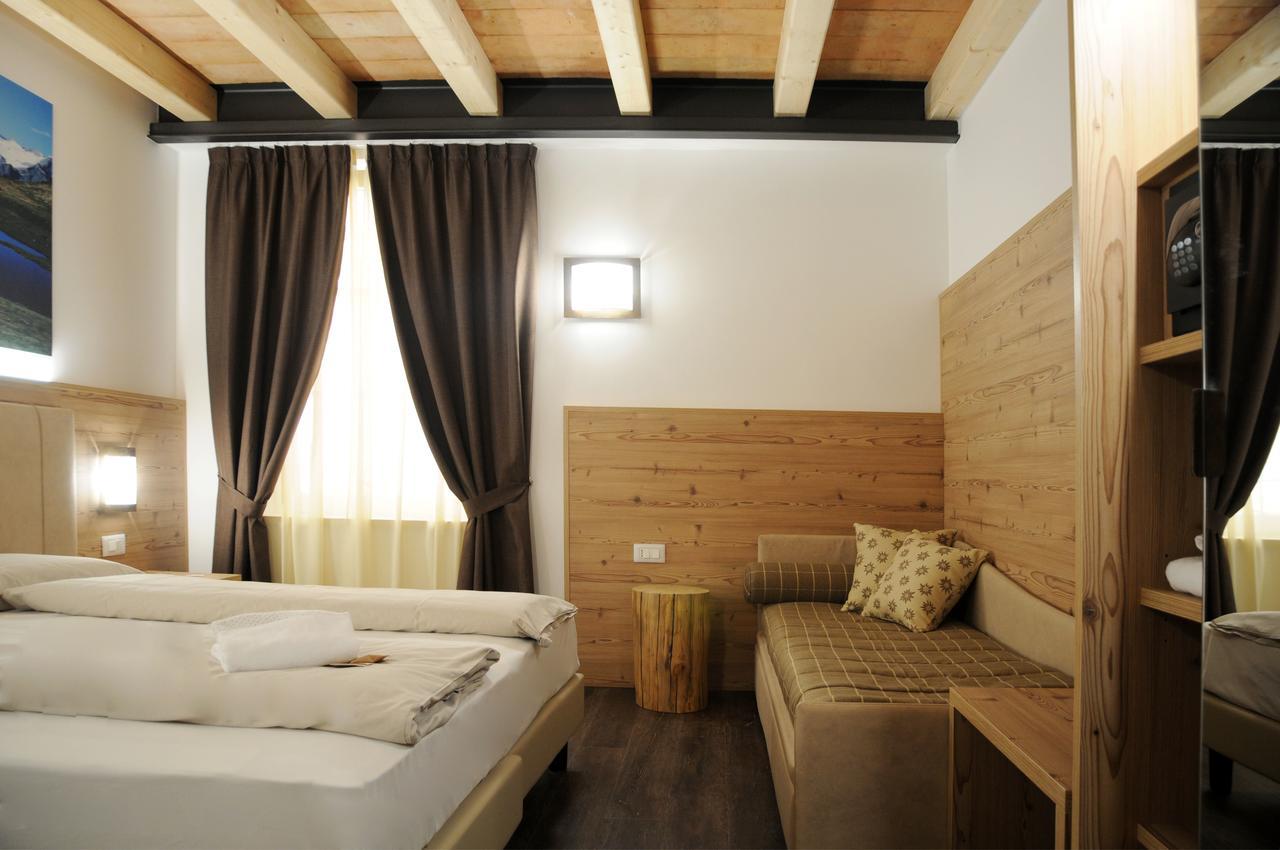 Touring & Hotel 3*
